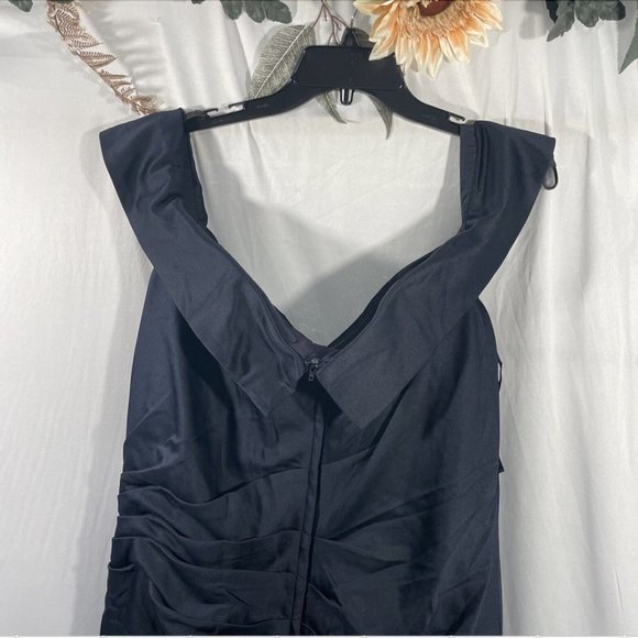 NWT $495 La Femme [‎ 18 ] Off Shoulder Ruched Satin Trumpet Gown in Navy #Q254 - Picture 10 of 13